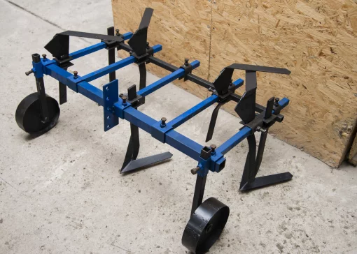 Культиватор для міжрядного та суцільного оброблення із шириною захоплення 1 м.