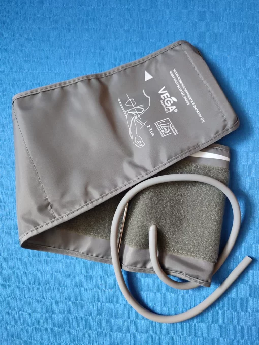 Манжета VEGA 22-42 см для тонометра автомат напівавтомат Вега