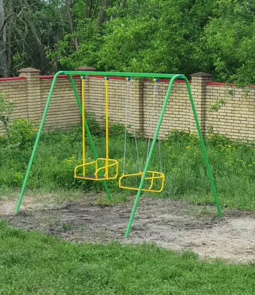 Двомісні гойдалки для всієї родини