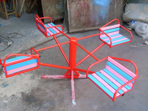 Дитяча Карусель на 4 місця.