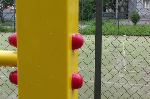 Різнорівневі бруси для вулиці.