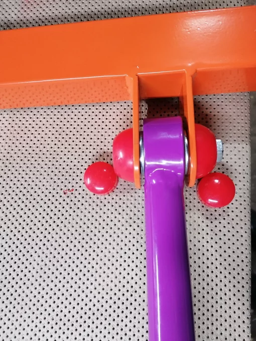 Гойдалки &quot;Спорт -3&quot; посилені з баскетбольним кільцем, друге широке сидінням з принтом.