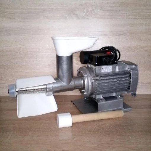 Соковитискач ТШМ-3С-450 для томатів, винограду (до 150 кг/год) та інших м'яких овочів та фруктів. 450 Вт