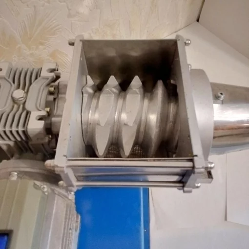 Шнековий соковитискач СШ-1 220В, для Яблук та інших овочів та фруктів. Продуктивність до 200 кг/год