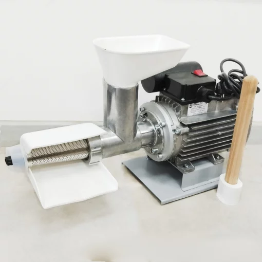 Соковитискач шнековий ТШМ-3С-500 для томатів, винограду (до 170 кг/год), 500 Вт