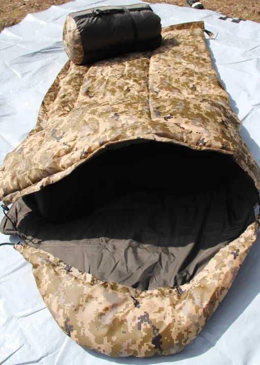 Спальник зимовий до -20° Спальний мішок зимовий широкий 85*205см з капюшоном спальник ковдра Піксель