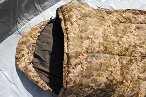 Спальник зимовий до -20° Спальний мішок зимовий широкий 85*205см з капюшоном спальник ковдра Піксель